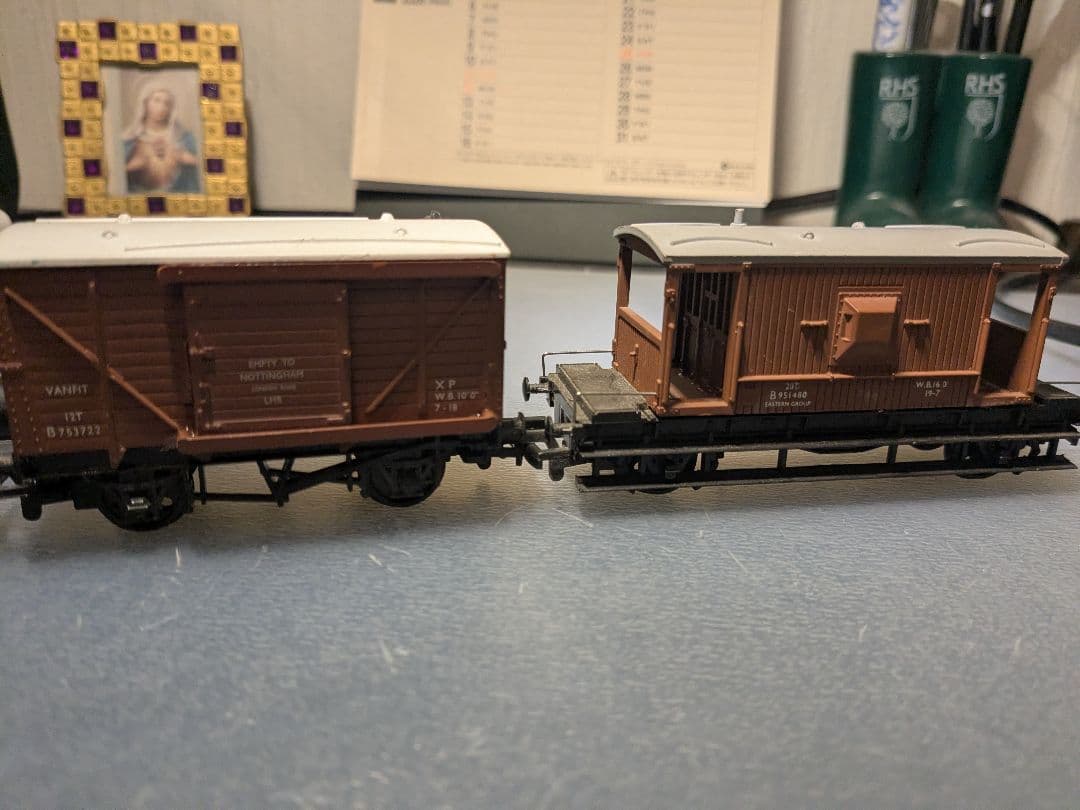 英国MAINLINE製68745 蒸気機関車と貨車4両セット