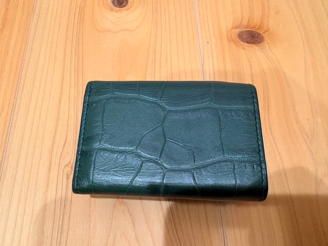 バレンシアガ　三つ折り財布　ミニ財布　クロコ型