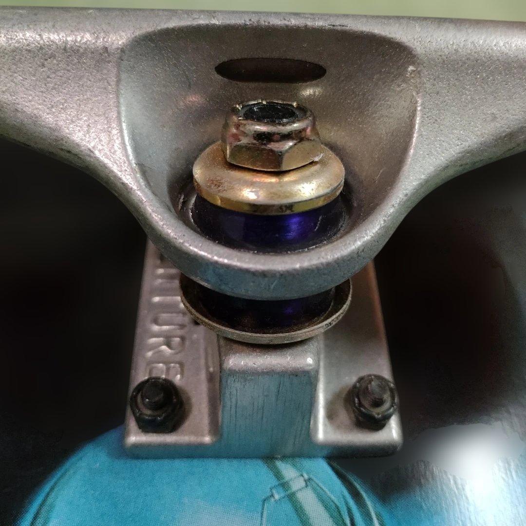 DARKSTAR SORAYAMA スケートボード　トラック:VENTURE