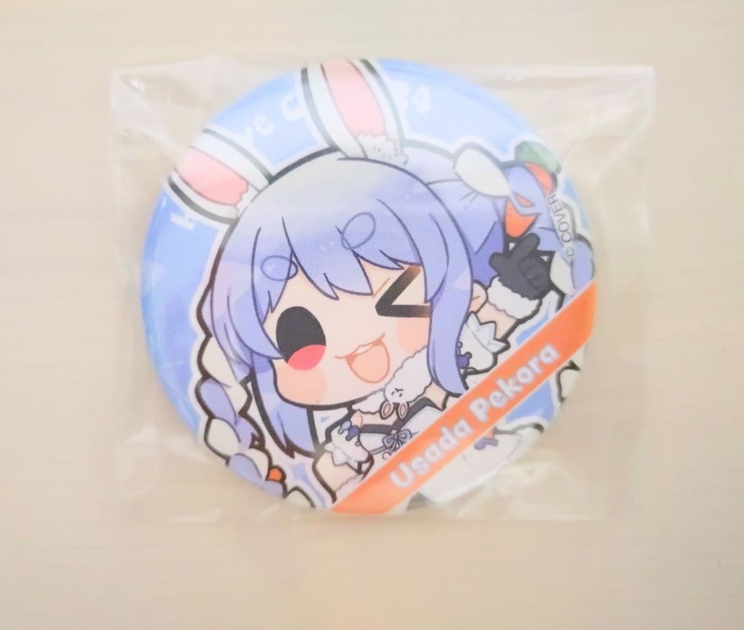 ホロライブ シティ 兎田ぺこら 缶バッジ - メルカリ