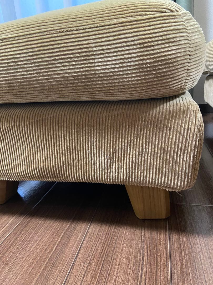 【2/10までの出品】unico GREIG(グレイグ)オットマン　キャメル