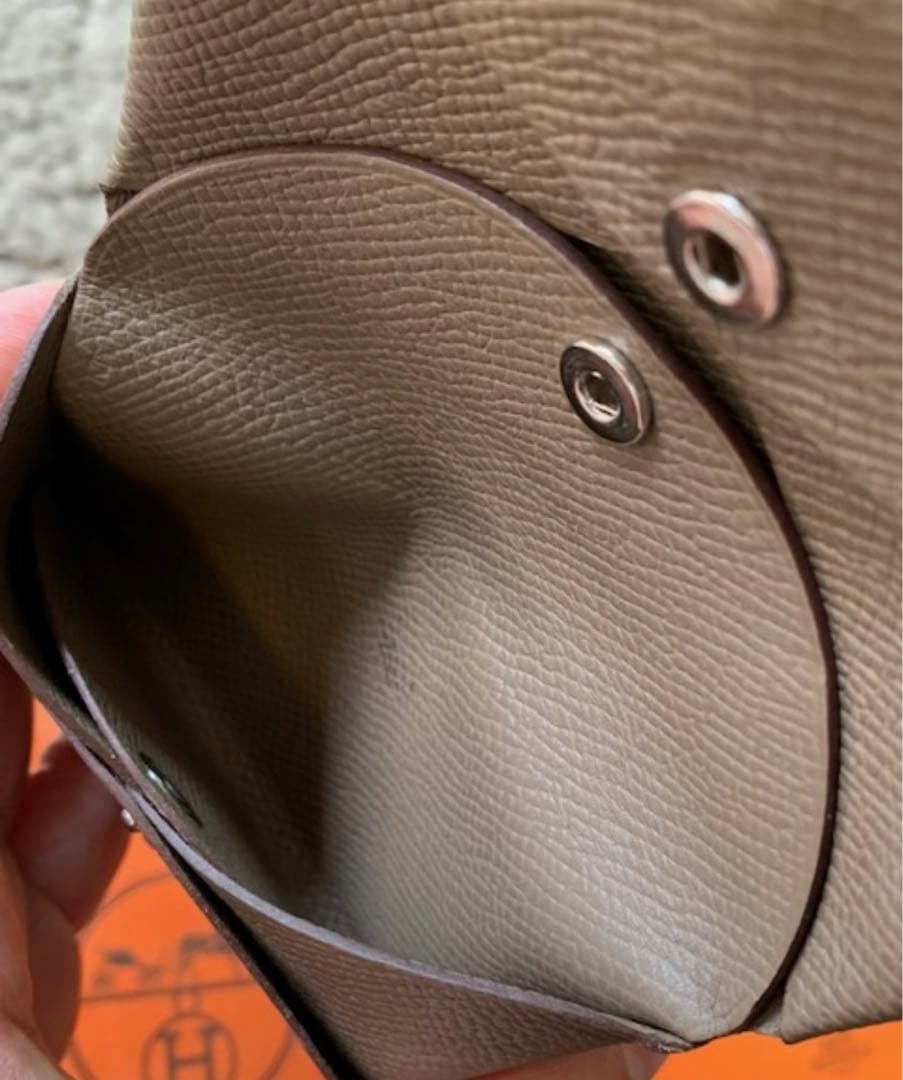 週末限定価格HERMESカルヴィデュオ　エトゥープエプソンカードケース