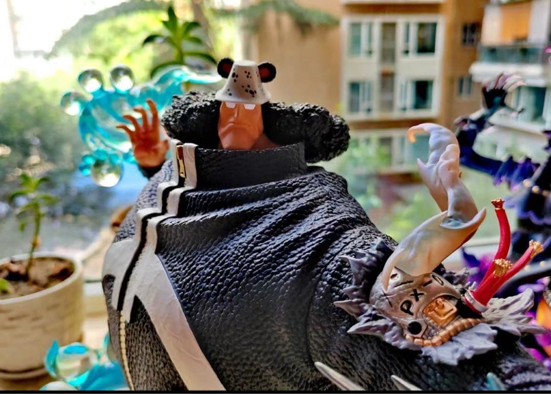 ワンピース LX -STUDIO バーソロミュー・くま  フィギュア