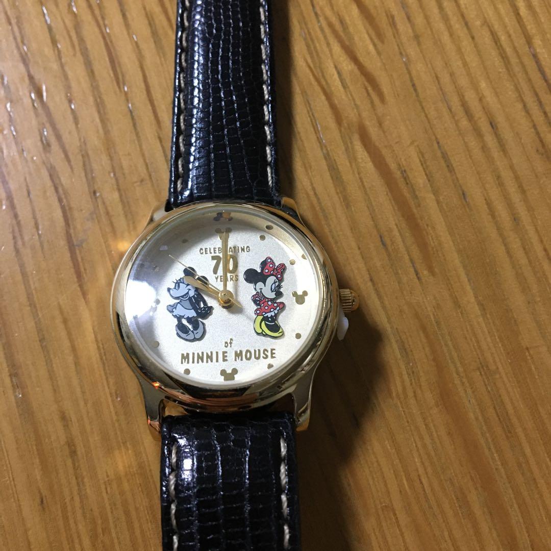 ミニーマウス　70年記念　フィギュア&時計
