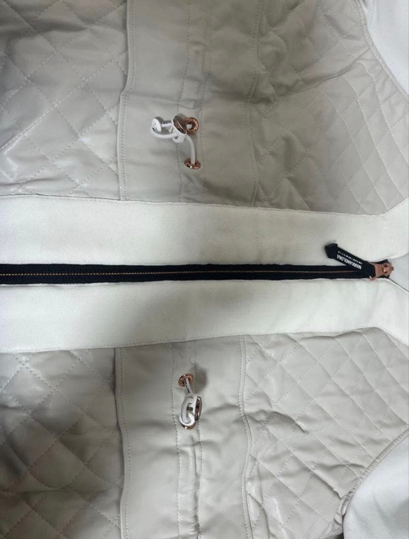 定価5.5万 MARK&LONA CODE キルティング ブルゾン 36 白 金