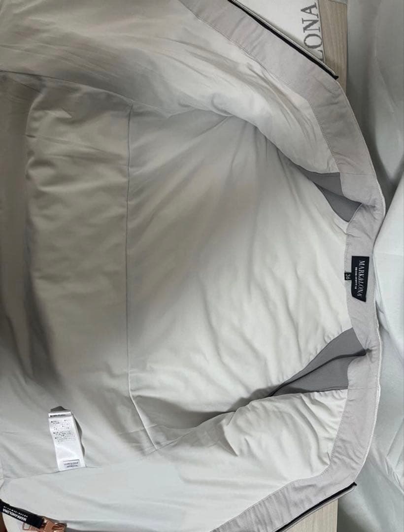 定価5.5万 MARK&LONA CODE キルティング ブルゾン 36 白 金