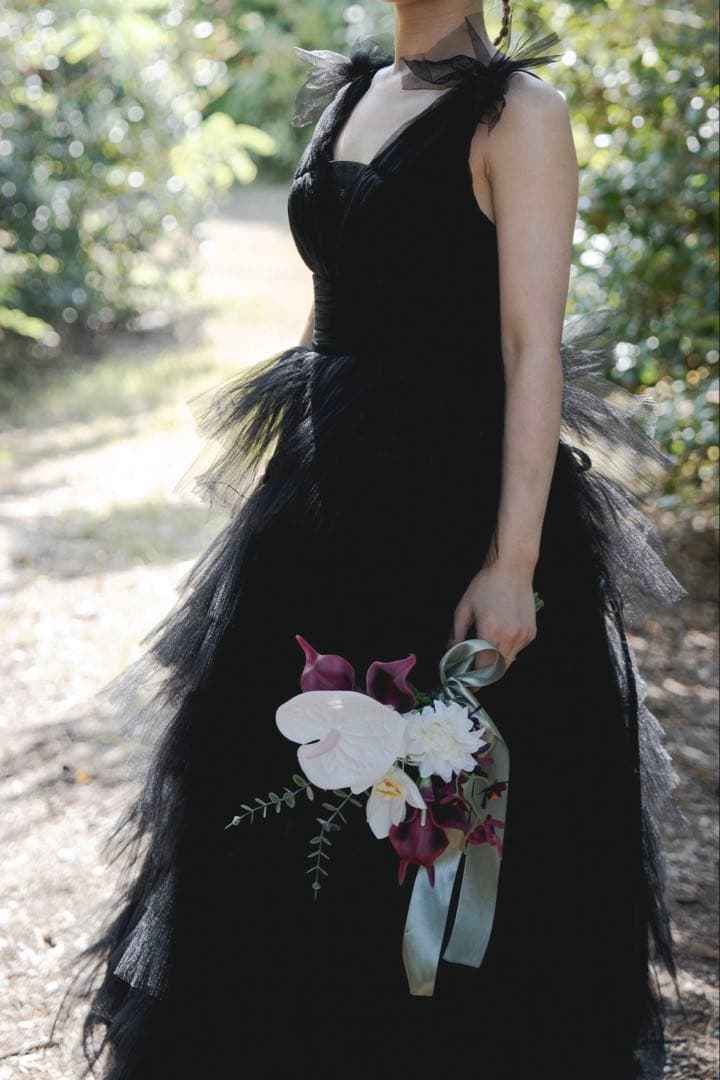 ウエディングドレス　チュールドレス　フリルドレスブラック　前撮り