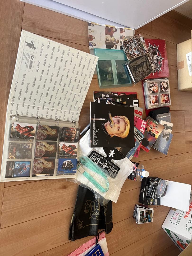 L'Arc〜en〜Ciel HYDE グッズまとめ売り Amazon.co.jp: L'ArcenCiel ラルク ツアーグッズ まとめ売り hyde