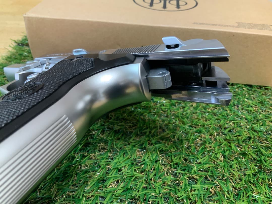 WA ウェスタンアームズ　クーガーF M8045 INOX シルバー　ガスガン