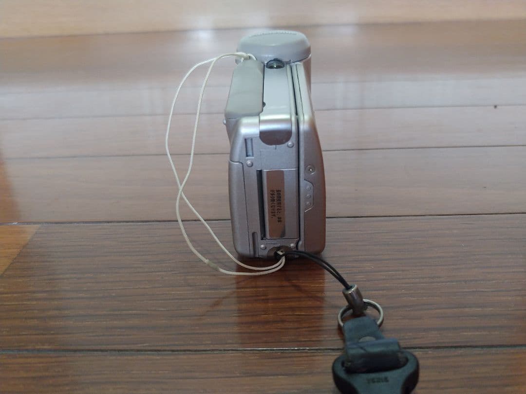 Panasonic　SV-AV100　D-snap SDマルチカメラ