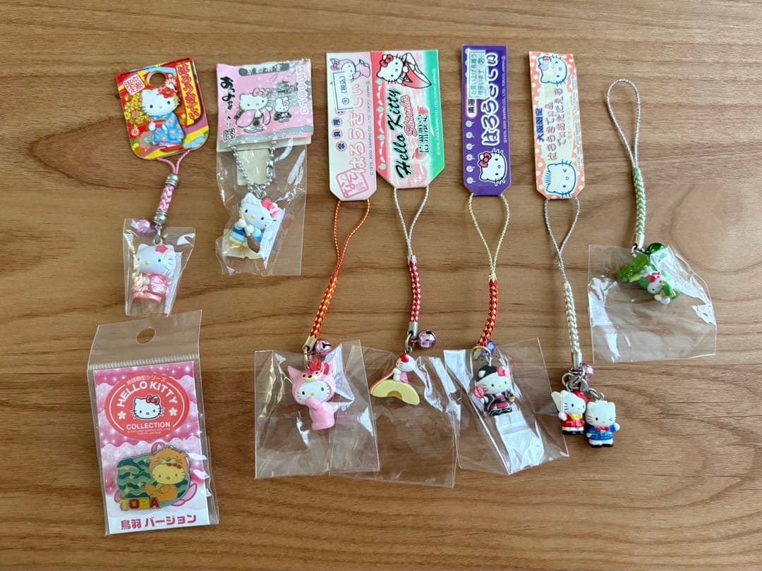 ご当地キティ　１２０点セット　ハローキティ　ストラップ
