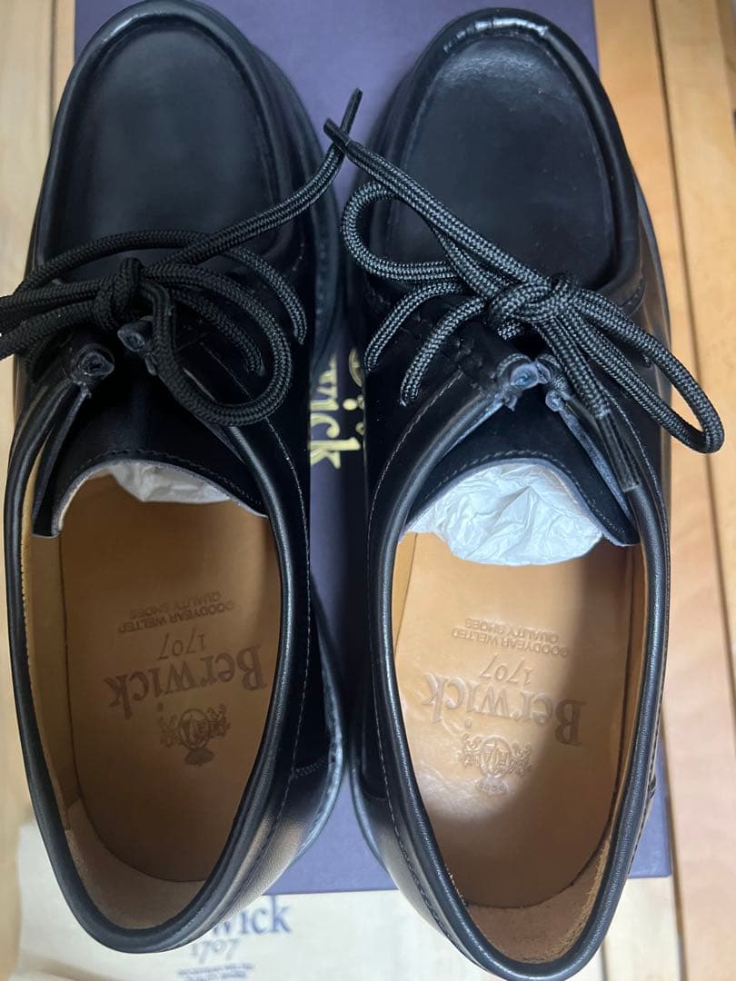 Berwick 5337BCVL ブラック モカシン UK5.5