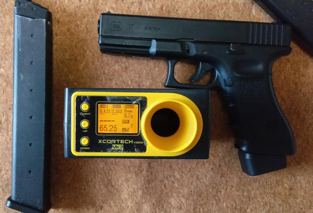 グロック17 50連ロングマガジン 付き