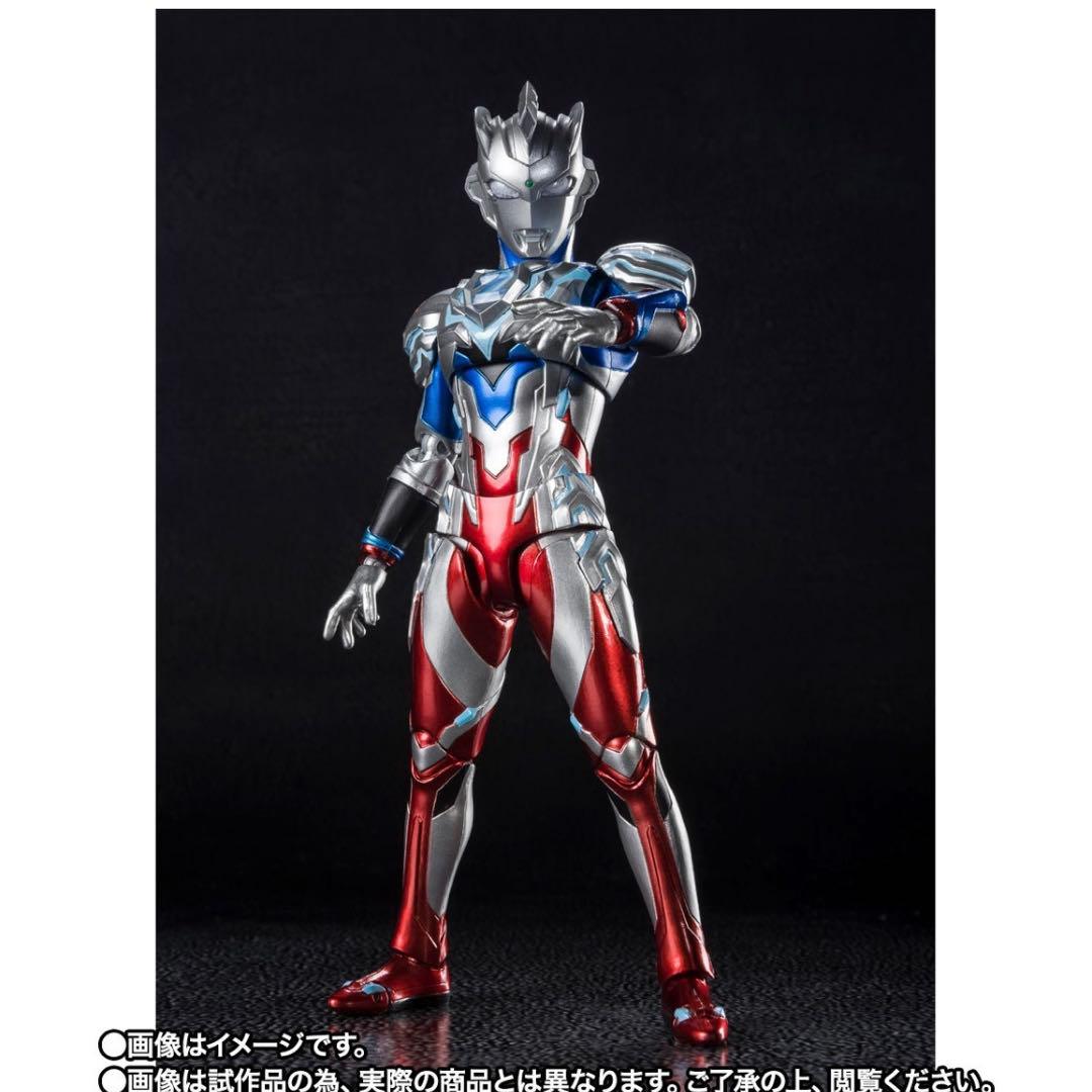 フィギュアーツ ウルトラマンゼット アルファエッジ ＆アクリルロゴ