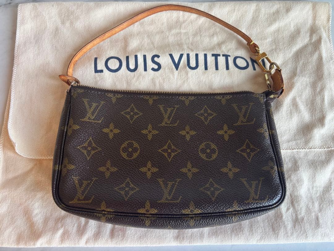 ※ みこ LOUIS VUITTON アクセソワール アクセサリーポーチ