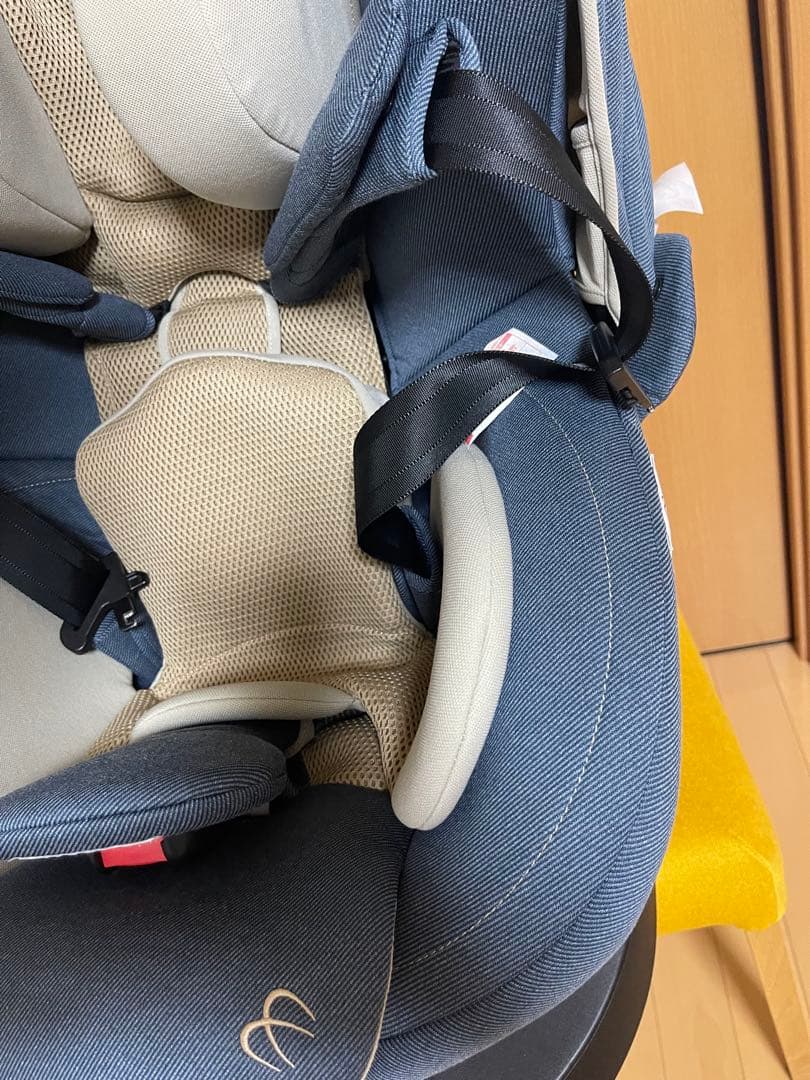 みょん。エールべべ　クルット6i プレミアム　デニムブルー　isofix