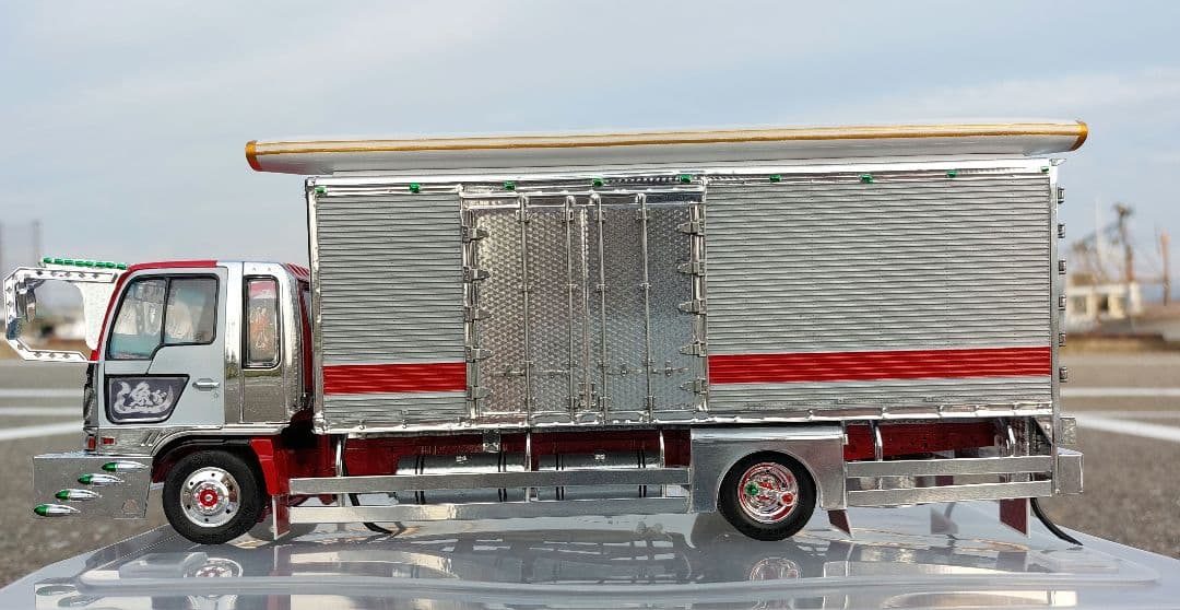 デコトラプラモデル フジミ 1/32 クルージングレンジャー 冷凍車 完成