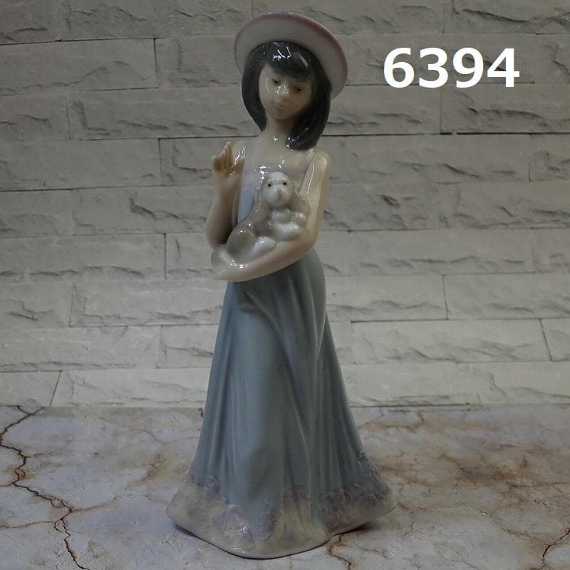 RU-6394 リヤドロ 人形 5645 「少女エリザベス」フィギュリン - メルカリ