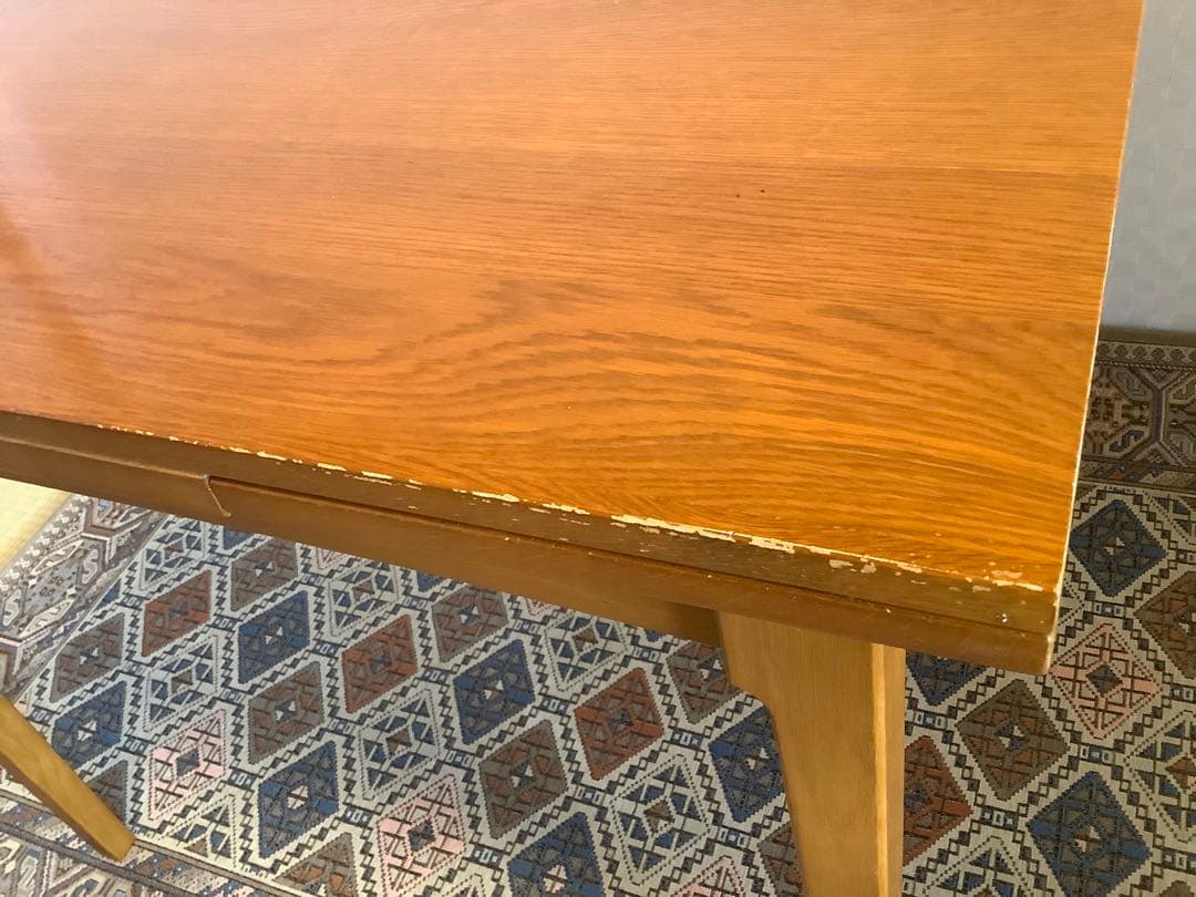 ハビタ　ダイニング　テーブル　HABITAT DINING TABLE