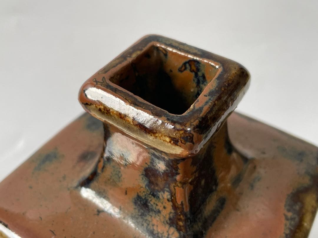 陶芸家 人間国宝 濱田庄司 浜田庄司 ？ 箱なし 鉄釉 笹文 角瓶