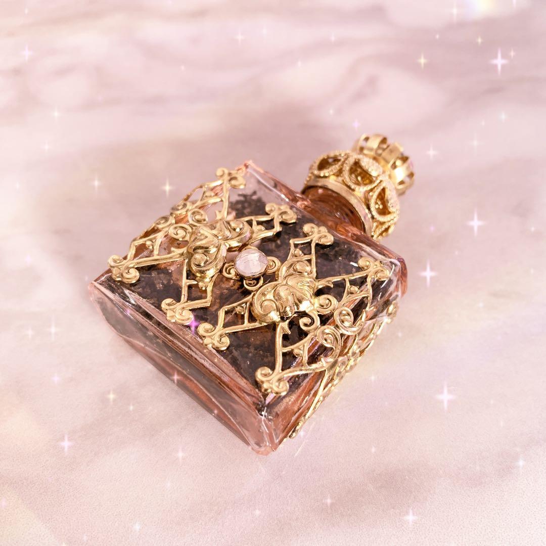 最高級な宇宙の隕石の粉✨瓶入り ⚜️✨宇宙の流れ星の粉 ✨✨✨