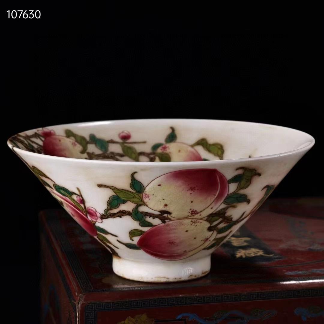 中国古美術・旧藏・古陶瓷品・手描き・粉彩・寿桃紋・瓷碗・彩繪・箱付・置物・古賞物