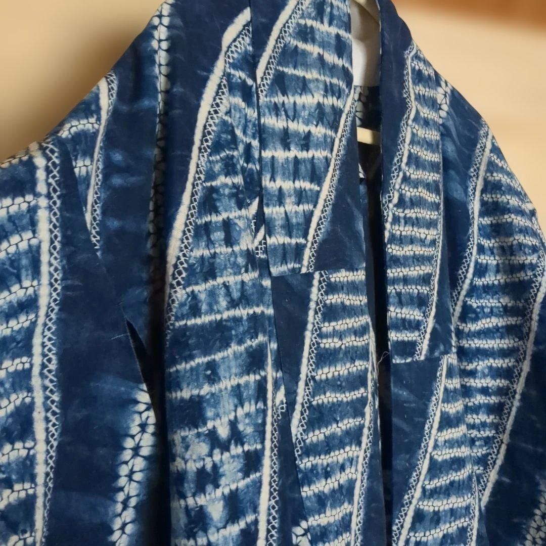 ネイビーとホワイトの絞り浴衣