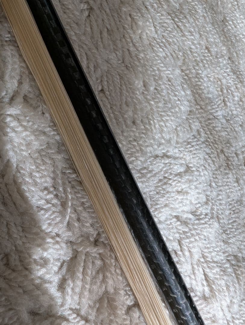 詳細不明　黒塗装チェロ付属品あり