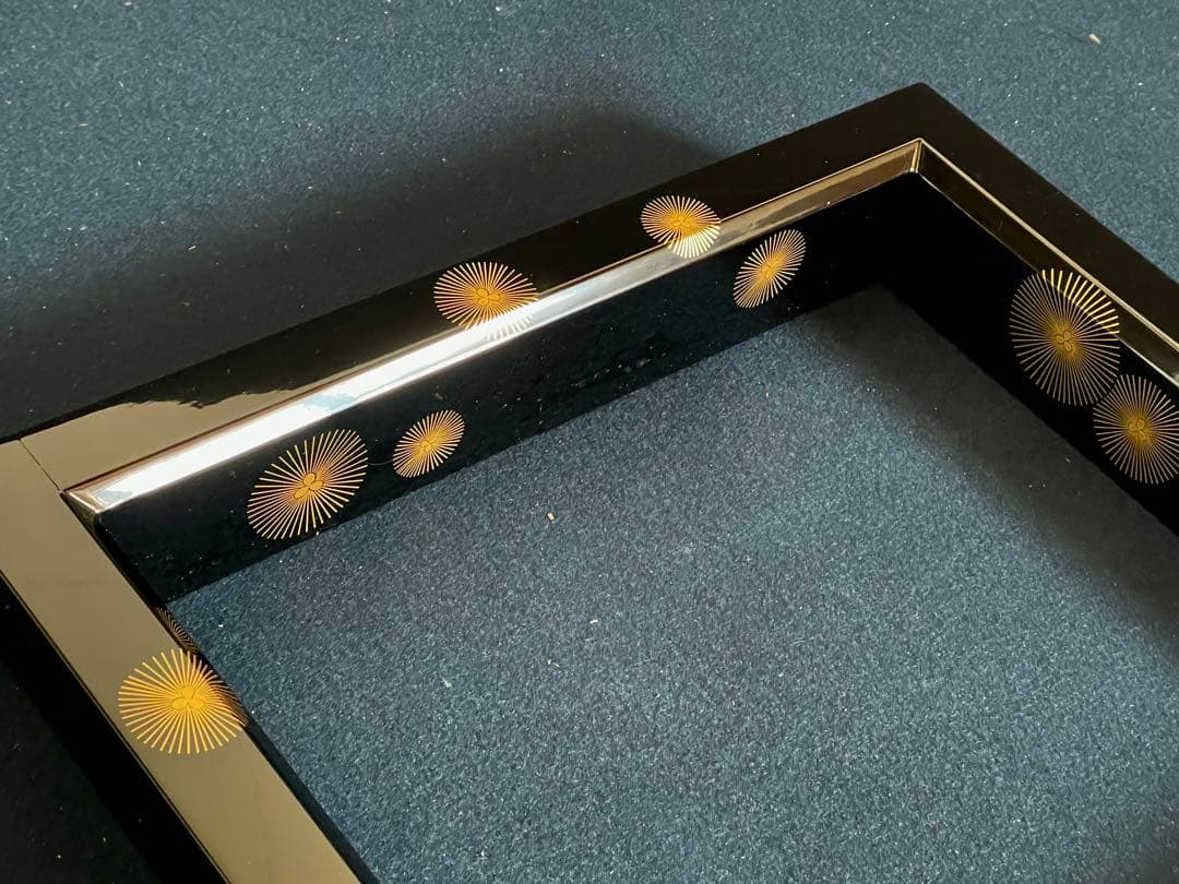 美品】「祖」 唐松 蒔絵 炉縁 真塗 茶道具 紙箱 (1126あ④)