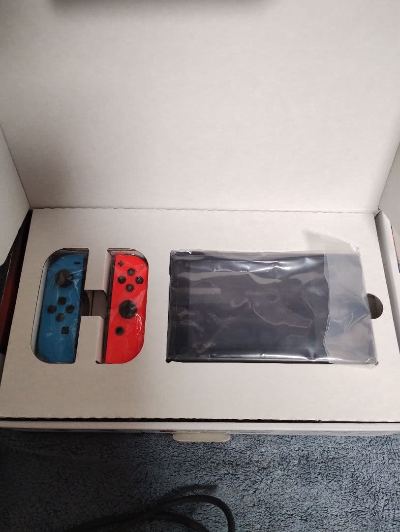 【難あり】Nintendo Switch ネオンブルー/レッド 本体+本体カバー