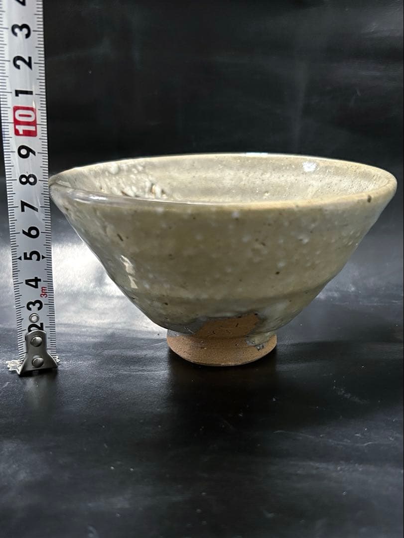 美しい古美術◾️蔵からパラパラ雪が降っているような釉薬の抹茶