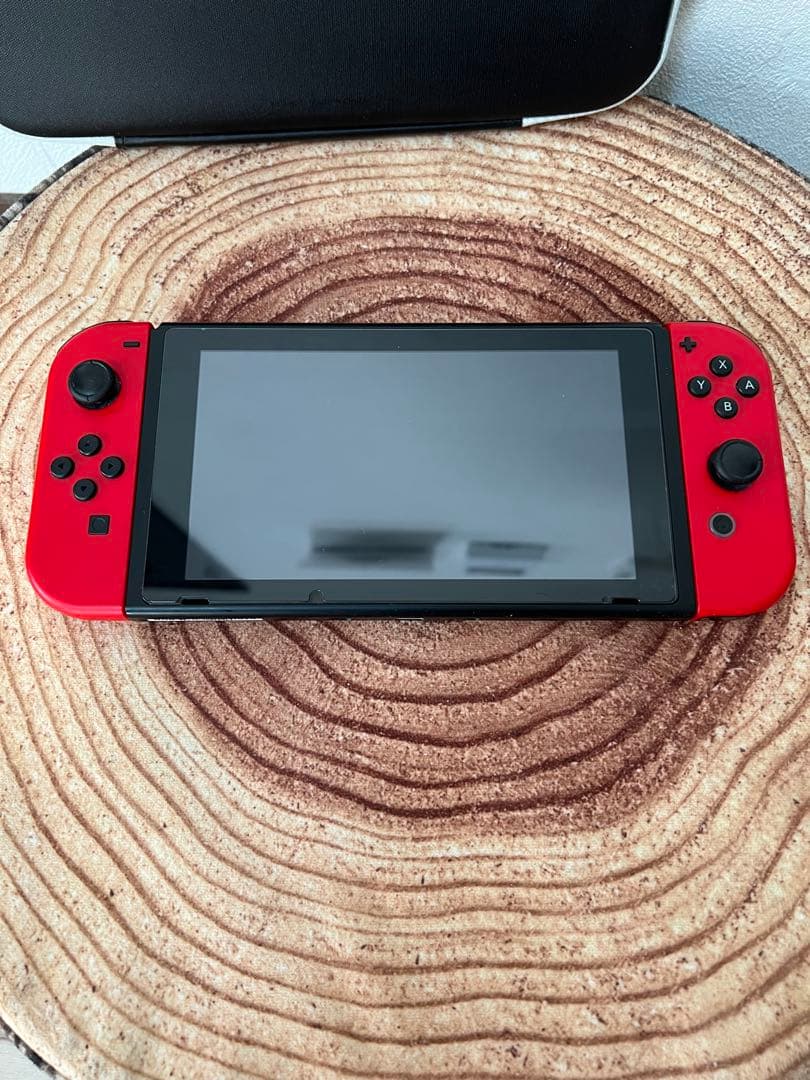 Nintendo Switch ニンテンドースイッチ本体　RED 箱無し　海外版