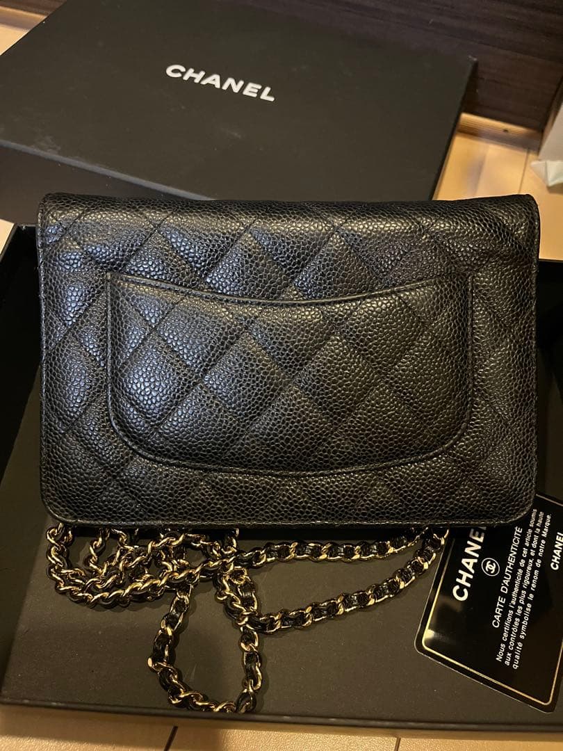 正規品　CHANEL チェーンウォレット　ショルダー　キャビアスキン　ゴールド