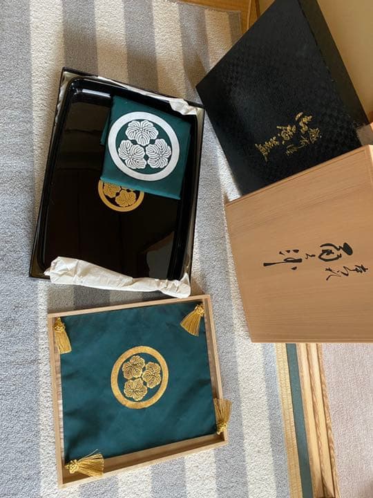 家紋　ふくさ　お盆 楽天市場】家紋入り 祝儀盆 3点 セット 日本製 掛袱紗9号 / 白山紬三巾