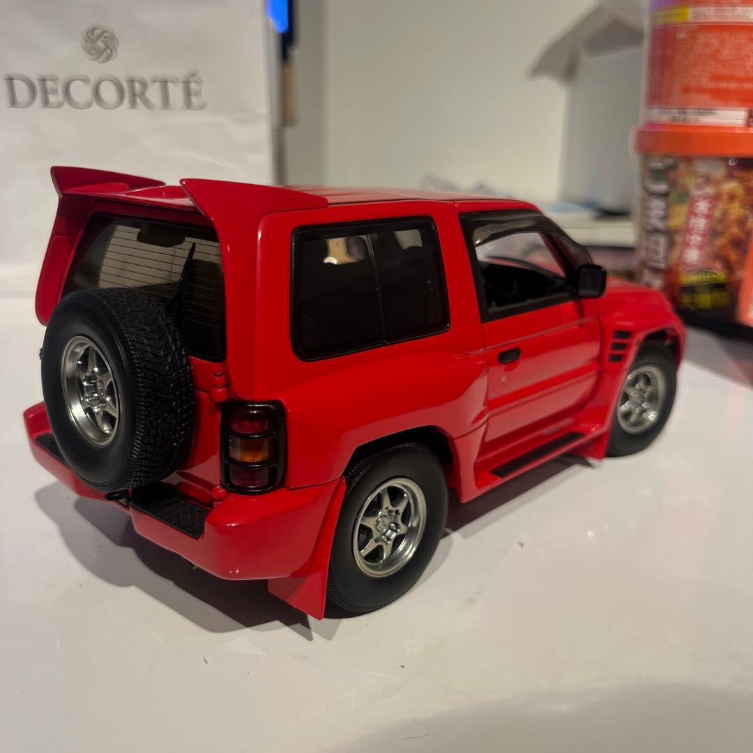 オートアート 1/18 三菱 パジェロエボリューション