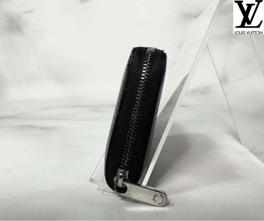 LOUIS VUITTON エピレザー ブラック パース　ブラック