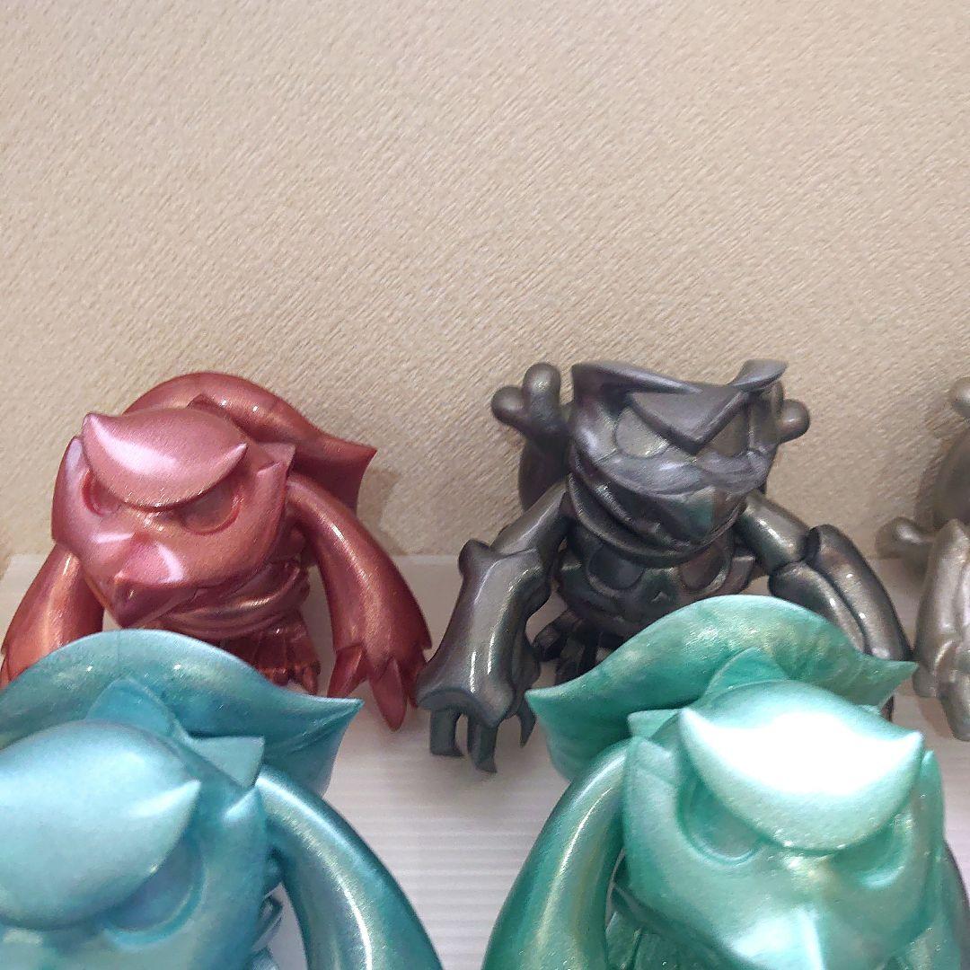 スカットル】グリッターコンプリート TOUMA ソフビ