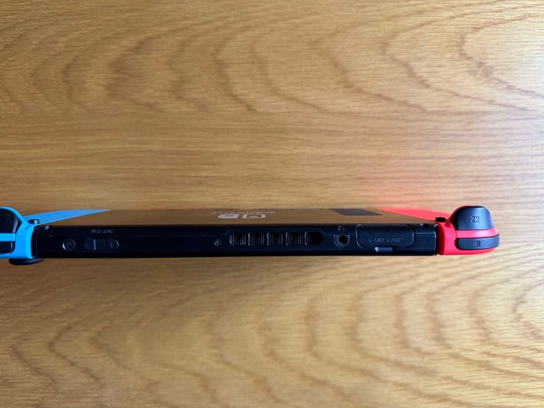 イ*】様 NintendoSwitch本体フルセット+コントローラー、おまけリン