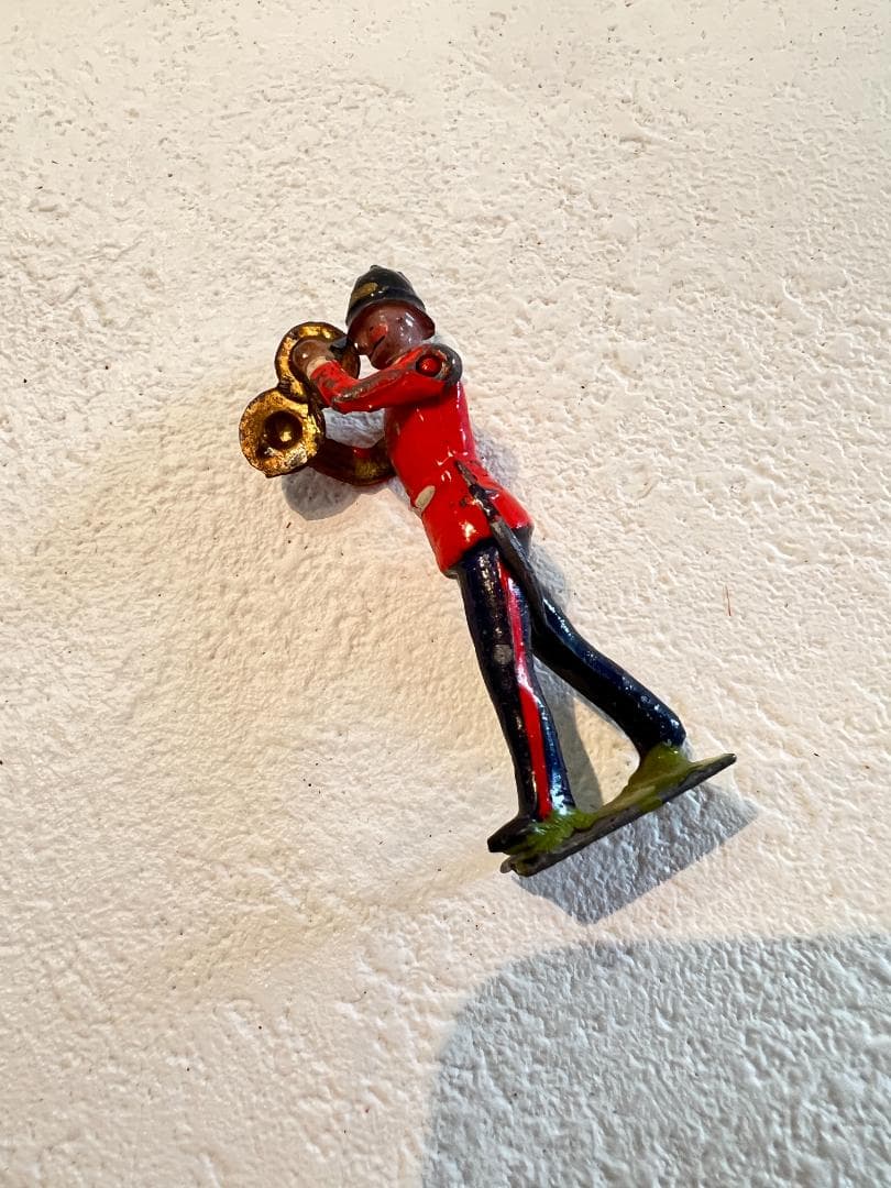 ミニチュアのフィギュア 5パーツ 音楽隊 イギリス兵隊