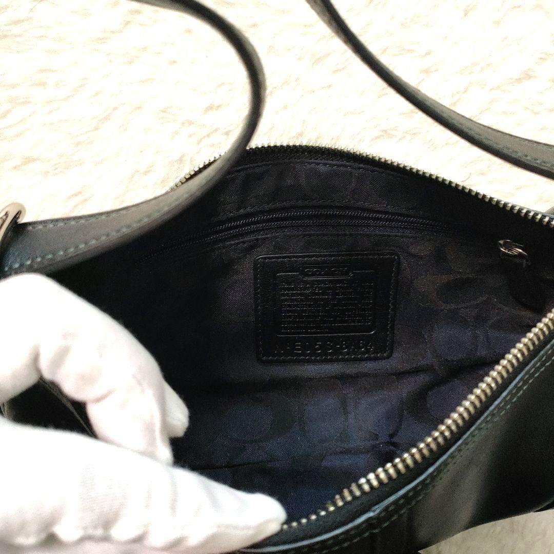 【美品】コーチ ワンショルダー アクセサリーポーチ 本革 タッセル ブラック