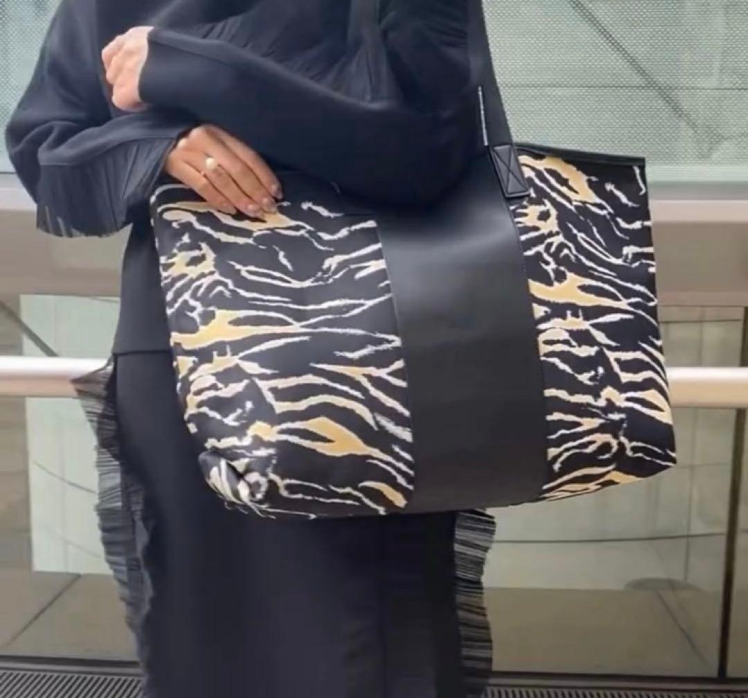 ADORE 20thANNIVERSARYノベルティ2WAYトートバッグアドーア