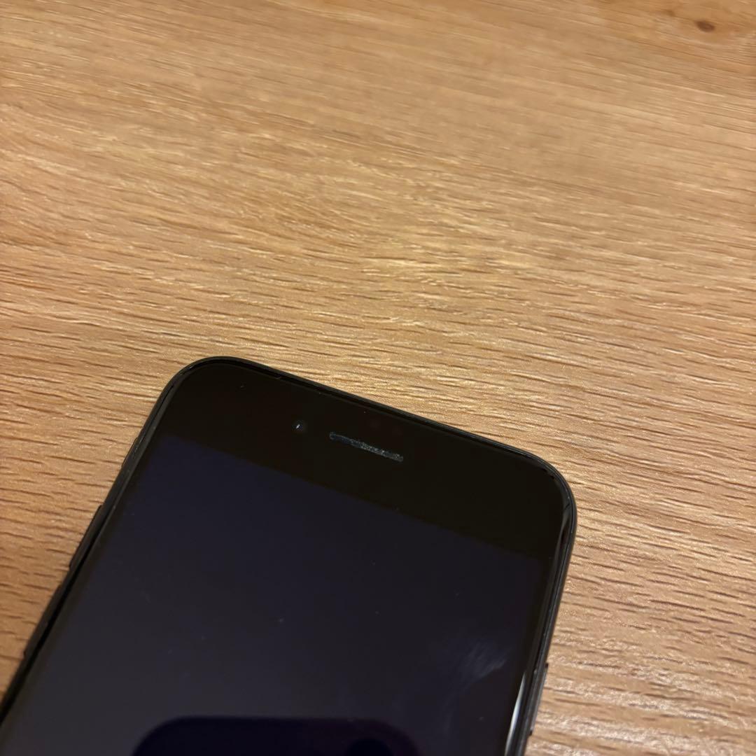 Apple iPhone SE（第2世代） SIMフリー (整備済み品)