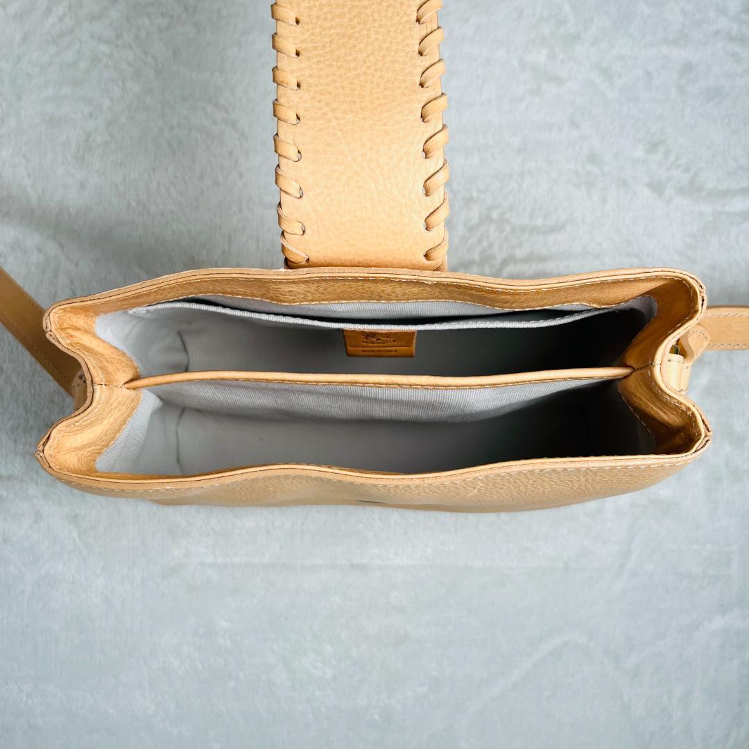 新品未使用 イルビゾンテ ショルダーバッグ ラ フィアバ クロスボディバッグ