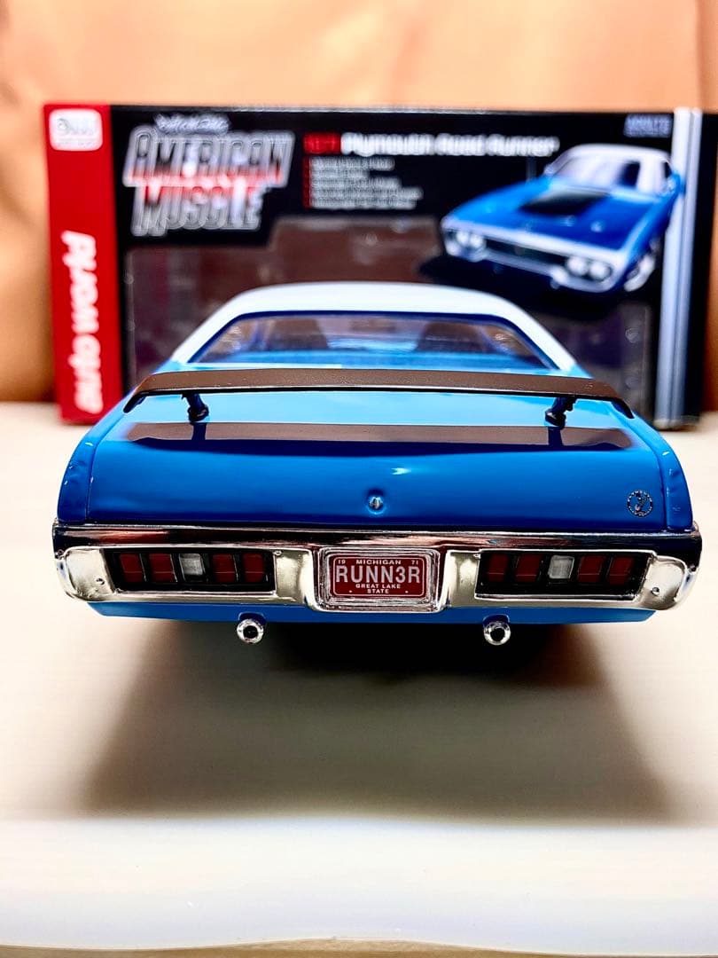 プリムスロードランナー1/18scale 青