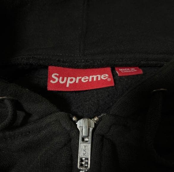 極希少✨Supreme S刺繍 ブラックパーカー！~~
