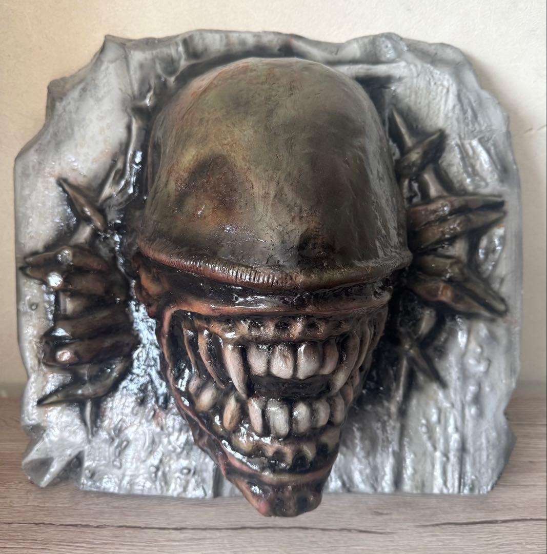 エイリアン　ウォール　スタチュー　フィギュア