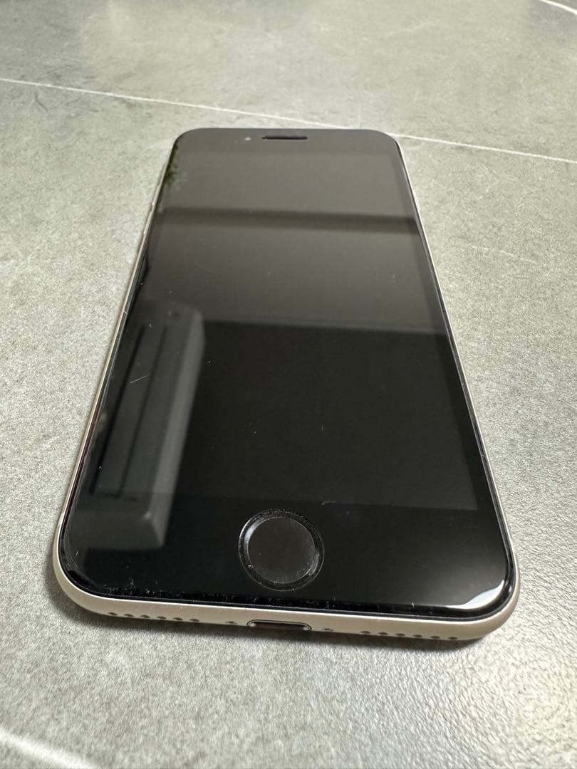 iPhoneSE3 64GB 第3世代 APPLE SIMフリーバッテリー91%