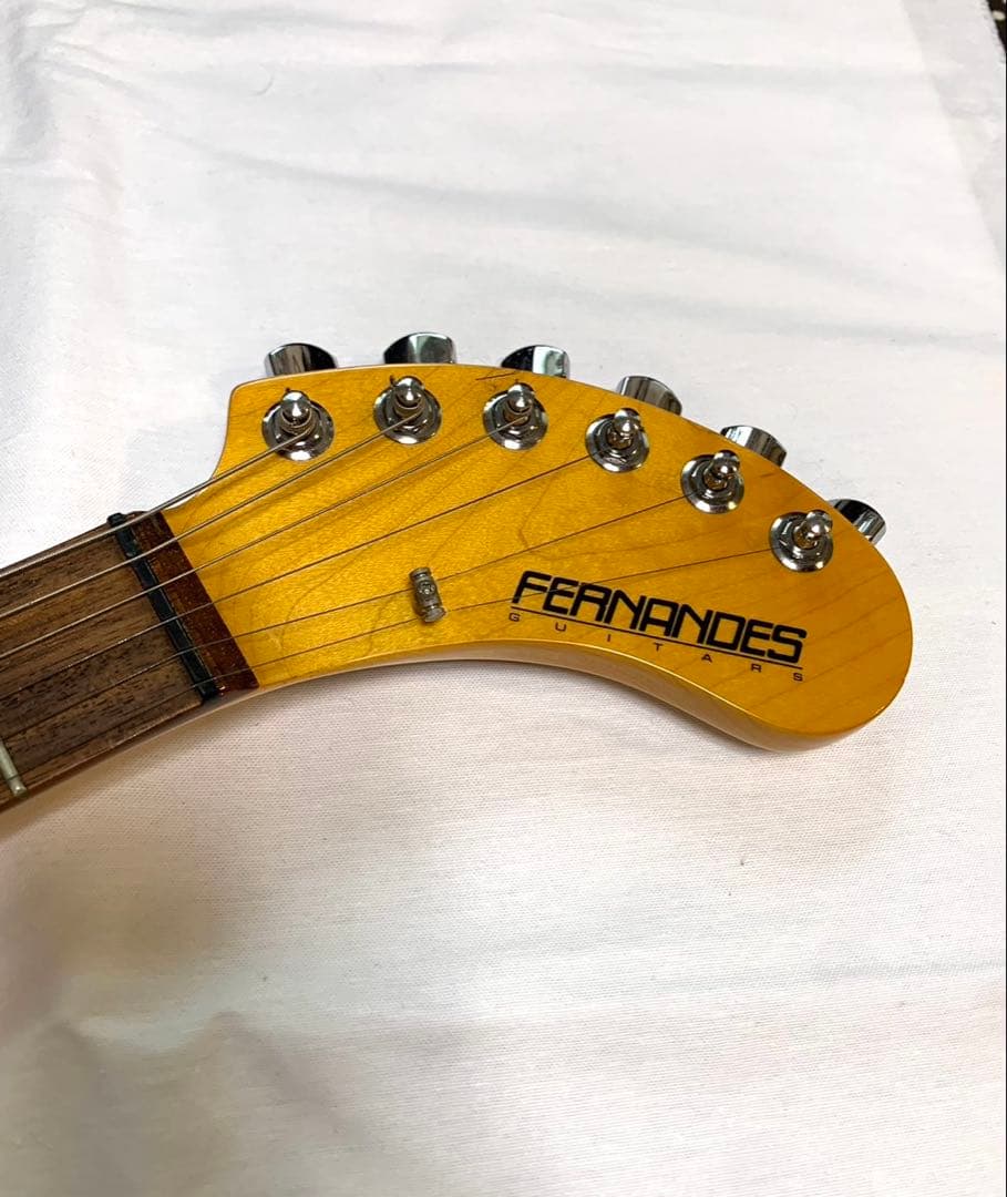 美品❣️ FERNANDESエレキギター サンバースト ギターケース付
