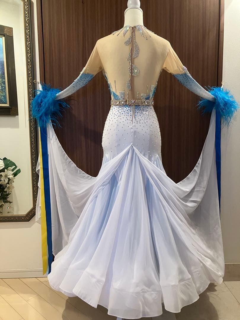 社交ダンス　スタンダード　ホワイト・ブルー