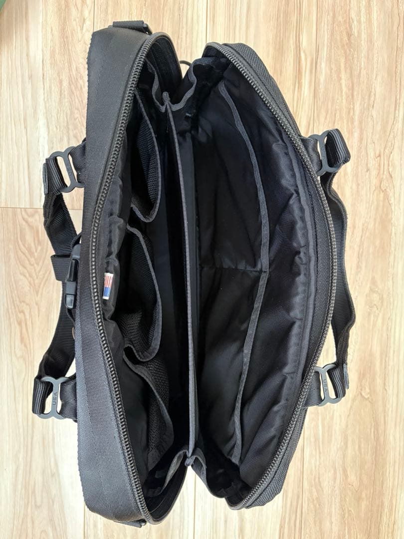 ブリーフィングBRIEFING A4ライナー　ブラック ビジネスバッグ